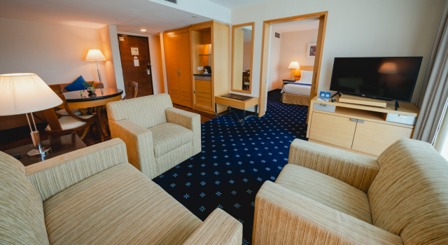 Executive Suite at Royale Chulan The Curve
